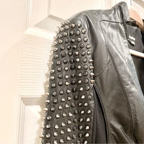 🌟 BEBE Black Genuine Leather Spiked Sleeves Peplum Moto Biker Jacket - Picture 11 of 16